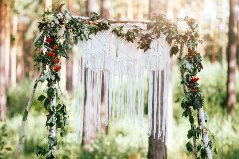 16 DIY Boho Macrame Wedding Decor Projects for the Perfect Rustic Wedding