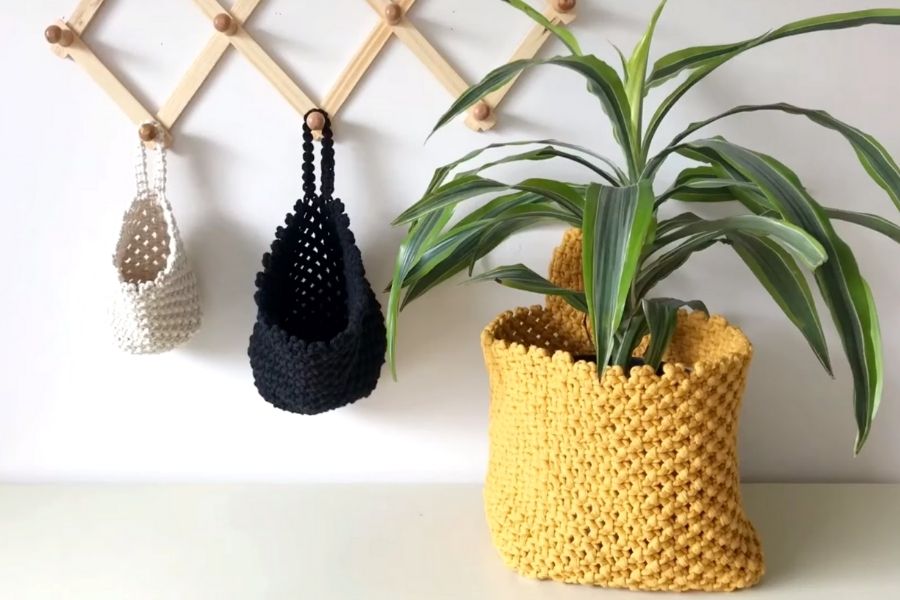 How to Make a Hanging Macrame Basket - Video Tutorial by Soulful Notions